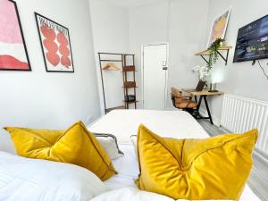 Soho Guest House Room 1