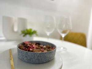 Ground Floor Apt with a Pool and Terrace