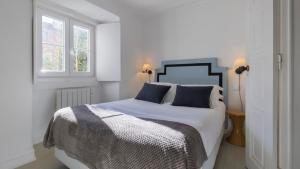 Charming Apartment in Bairro Alto 87 by LovelyStay