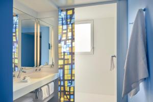 Hotels Mercure Nice Centre Notre Dame : Suite Junior avec Lit King-Size et Terrasse 