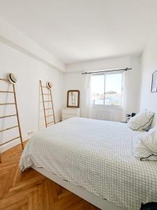 Appartements Le Charme - APPARTEMENT CENTRE VILLE, PROCHE DE LA PLAGE ET DU MARCHE : photos des chambres