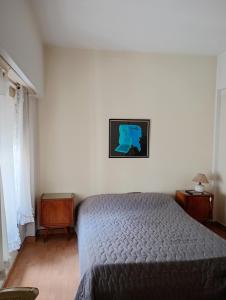 Excelente departamento con balcón terraza