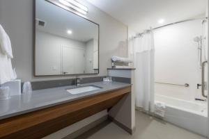 Fairfield Inn & Suites by Marriott Salmon Arm