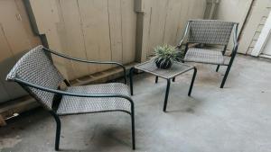 Spacious Poolside Oasis with Easy Access & Parking