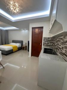 Guestroom 2 -3rd flr Barretto, Olongapo near beach