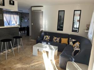 Villas Villa 200m2, 3 suites, patio avec salle jeux, 1 piscine CHAUFFE DE DEBUT AVRIL A FIN OCTOBRE : photos des chambres
