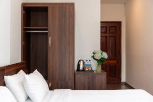 Astoria Hotel - St Joseph Cathedral Hanoi