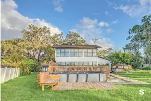 Serene Lakefront Escape Private 3BR Home - Saint Cloud