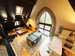 Unique Crystal Palace Park Church Conversion - Elmers End