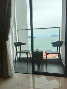 The ocean city view
