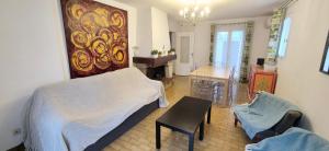 Villa 5mn mer, 8pers, 100m2, grande terrasse, clim