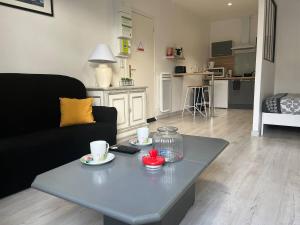 Appartements Studio en centre ville : photos des chambres