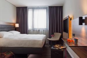 Queen Room room in Moxy Stuttgart Airport/Messe