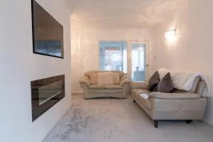 Saintbury House - Glenfield