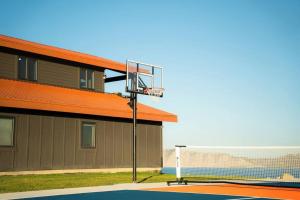Sleeps 40, Pool House