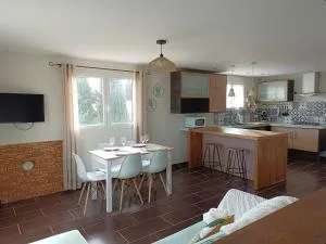 Gîte à la ferme - Sénas