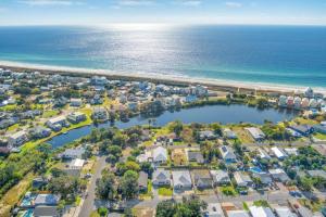 Laid-Back - Private Pool, 4 Min Walk to Beach, Close to 30A, FREE Daily Activities