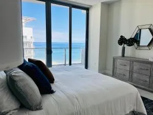 Ocean Views, Your Oasis Awaits - Singer Island