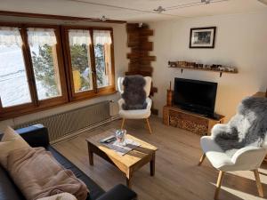 Enzian 4 Zi Ferienwohnung in Landhaus