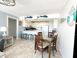 Aqua Villa Condo 204 Beachfront