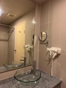 Cha-am , Pool view ,Twin bed room , near cha-am beach south