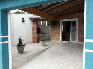 Sobrado para temporada e finais de semana na Praia da Cocanha