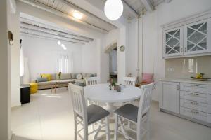 Chrisanthi Elegant Villa