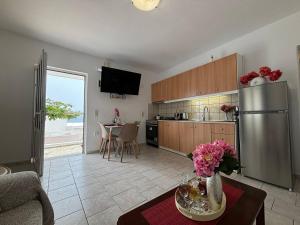 Iliaxtida Seaside Apartment