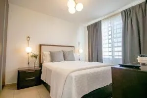 Family House with Pool and Garden in Leon - San José de Otates