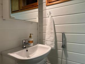 Villa Oitola I Parking I Sauna I Wifi I Lake I Rural I Forest I Ideal for Aurora spotting