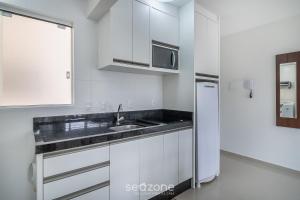 Apto Moderno próx. da Roda Gigante de BC MBH0601