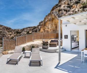 Theasis Luxury Cave House, With Sea & Cave View