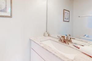 Grand Beach Resort 408