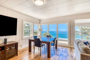 Oceanside Skies - Main House