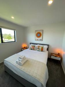 Stylish and Sleek Auckland Stay