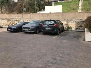 Appartements Le Petit Debrousse, Confort calme et Parking : photos des chambres