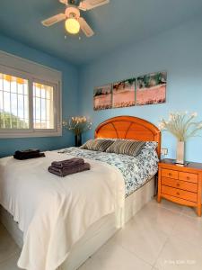 El Faro Home with a View, Pet Friendly, Wifi, Large Terrace, Sea View