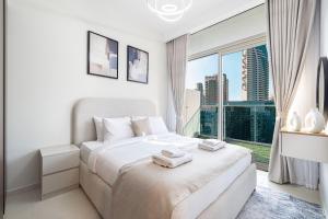 Exclusive 1-Bedroom Apartment with Breathtaking Burj Khalifa Views in the Heart of Dubai