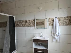 Casa 5 quartos - 3 suites - 900m da praia