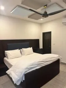 Niagara Falls Residences - Multan