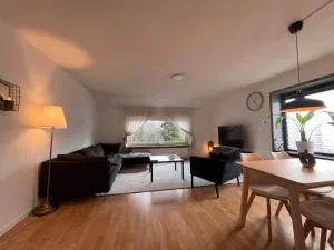 Cozy Apartment in Frankfurt - تسايلسهايم