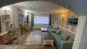 3 Bed Room House very close to town - 巴塞尔顿 3 Bed Room House very close to town - 巴塞尔顿