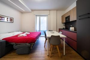 Modern Red Flat in Verona