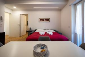 Modern Red Flat in Verona