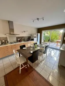 Spacious house for 8 people - 热尔扎