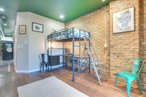 UrbanEden Loft Apartment