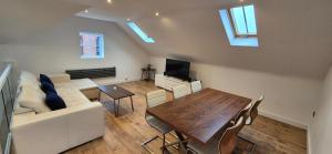 3 bedroom spacious duplex apartment in the centre