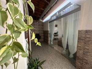 Suíte Sol e Lua Guriri - Conforto a 80m da Praia de Guriri