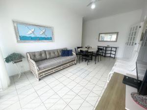 Pé na Areia: 3 Dorms com Vista Deslumbrante