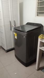 Big house with garage in Yumbo Valle